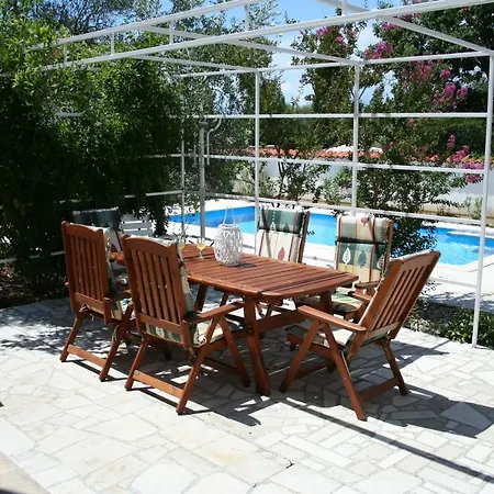 Apartmán Tea With Private Pool Krk Town