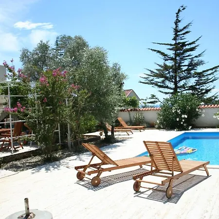 Tea With Private Pool *